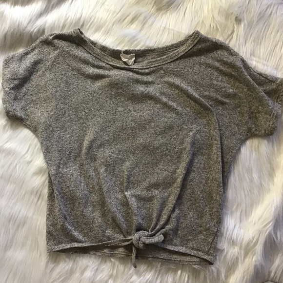 Caution to the Wind Tied Shirt - Picture 6 of 8